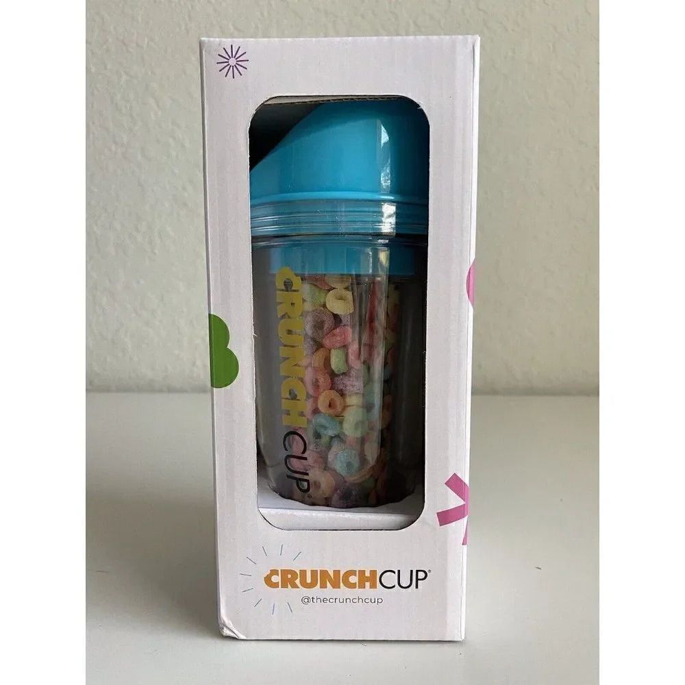 The CrunchCup Never Soggy Portable Cereal & Milk for Cereal‎ on the Go Blue NEW